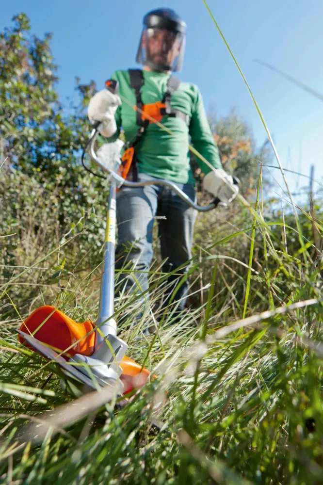 Débroussailleuses STIHL maisons et jardins