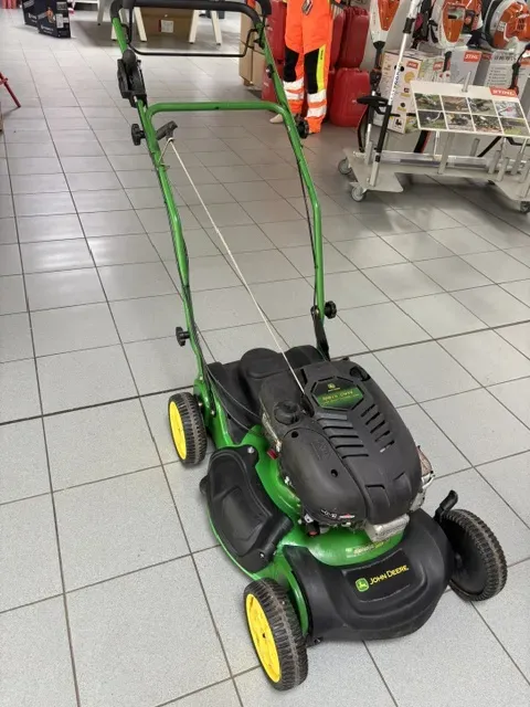 Tondeuse thermique JS63V JOHN DEERE